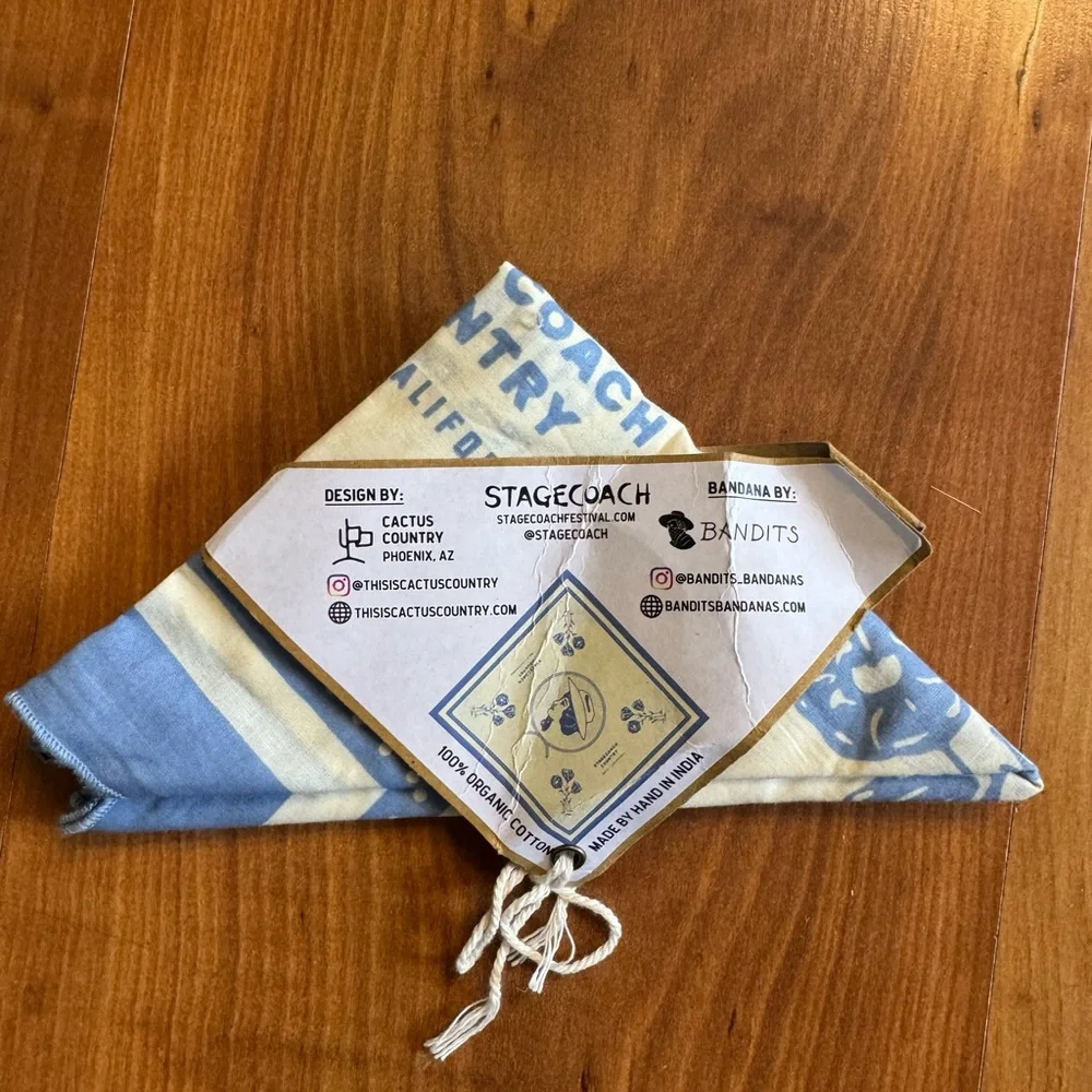 *NWT* Stagecoach x Bandits - Vintage Western Bandana in Blue and Cream